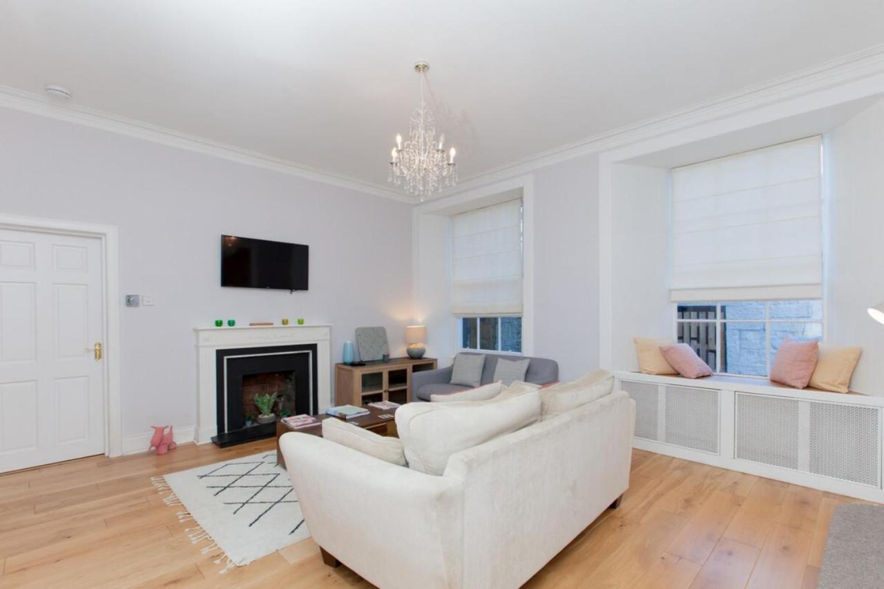 Beautifully Modernised New Town Home Эдинбург Экстерьер фото